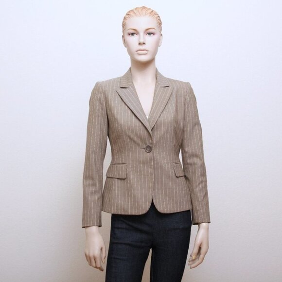 Tahari Arthur S. Levine Blazer - Picture 2 of 9